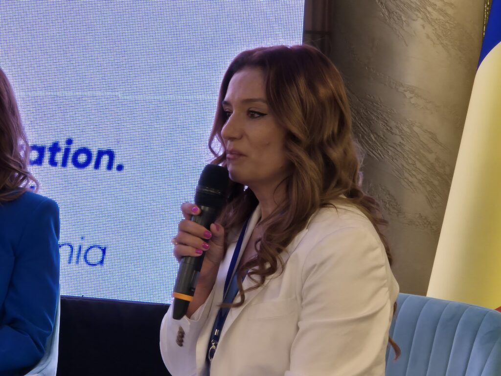 FOTO VIDEO Conferința Internațională „Femeile primar – lideri în administrația publică locală, provocări și perspective europene“/ Fostul ministru al Muncii și persoane din administrația locală, prezenți 13 FOTO VIDEO Conferința Internațională „Femeile primar – lideri în administrația publică locală, provocări și perspective europene“/ Fostul ministru al Muncii și persoane din administrația locală, prezenți b45dee13 7fca 4779 a1f1 95ed8a850095
