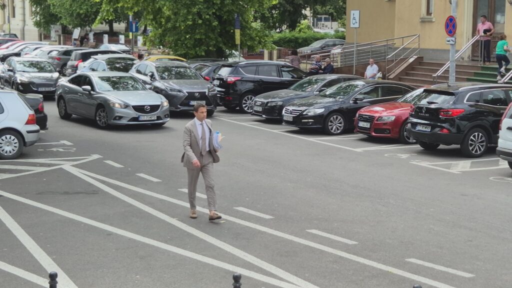 FOTO VIDEO Radu Cristian, un nou termen în dosarul DNA/ Ședința a început cu o suspendare UPDATE b4e0a9ac e222 4938 8880 57a2252897b6