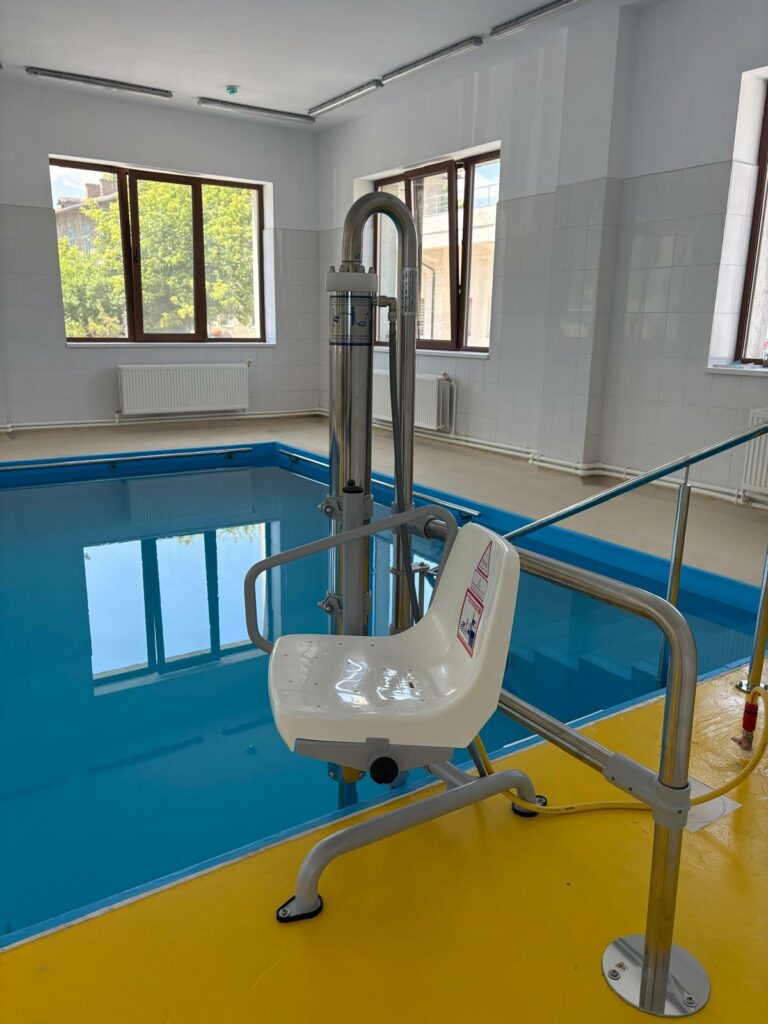 Bazinele de tratament hidrokinetoterapeutic de la Eforie Sud, din nou funcționale! 2 Bazinele de tratament hidrokinetoterapeutic de la Eforie Sud, din nou funcționale! b9586178 d1f4 4b11 b875 dd69fa71979a