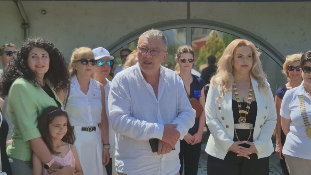 FOTO VIDEO Clubul Rotary Cetatea Tomis și Clubul Rotary Pontus Euxin dezvelesc totemului Rotary și instalează Simbolului Păcii 8 FOTO VIDEO Clubul Rotary Cetatea Tomis și Clubul Rotary Pontus Euxin dezvelesc totemului Rotary și instalează Simbolului Păcii baa6b387 1049 4a0b a78d cc3aafc8a925