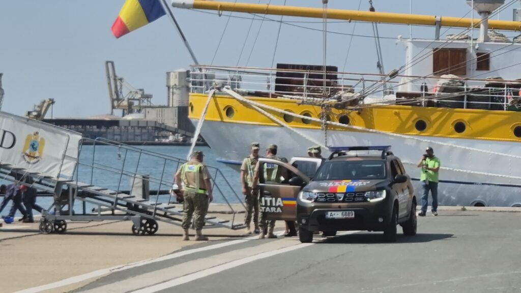 BREAKING Anchetă pe Fregata de pe care a dispărut un marinar! Mama lui Viorel Culea: „Mi-a zis că este în pericol” / Ce spun Forțele Navale UPDATE FOTO VIDEO 6 BREAKING Anchetă pe Fregata de pe care a dispărut un marinar! Mama lui Viorel Culea: „Mi-a zis că este în pericol” / Ce spun Forțele Navale UPDATE FOTO VIDEO caf84b20 b268 4499 bf19 8b4bd0d6c3fe