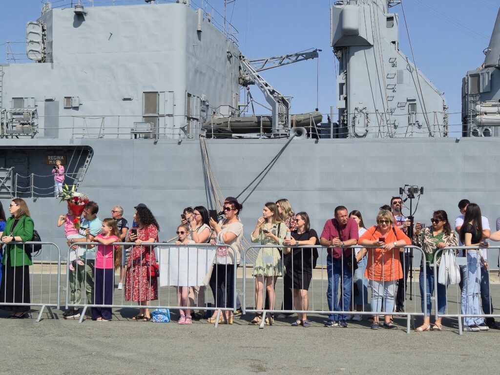 FOTO VIDEO Fregata „Regele Ferdinand” a revenit în portul militar Constanța după misiunea din Mediterană UPDATE 17 FOTO VIDEO Fregata „Regele Ferdinand” a revenit în portul militar Constanța după misiunea din Mediterană UPDATE d75fd68b 0deb 49c4 949b 489071b7c8c9