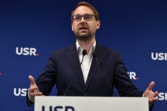 Dominic Fritz este noul președinte al USR. A obținut peste 60% din voturi dominic fritz este noul presedinte al usr a obtinut peste 60 din voturi 980502