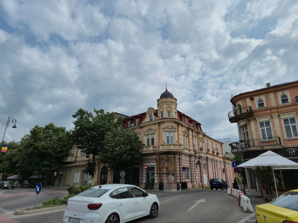 FOTO Cinematograful Studio din Constanța, fostul Popular, își caută chiriaș e3745bd5 8597 46da a054 41ff3dc32d75