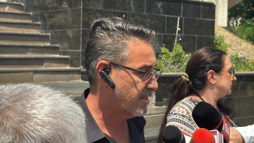 FOTO VIDEO Părinții victimelor lui Vlad Pascu, declarații la ULTIMUL TERMEN în dosarul Vlad Pascu: „Să-și vadă de treaba lui” 2 FOTO VIDEO Părinții victimelor lui Vlad Pascu, declarații la ULTIMUL TERMEN în dosarul Vlad Pascu: „Să-și vadă de treaba lui” e7629bce ac99 464c be0e 40cd9f7607cc