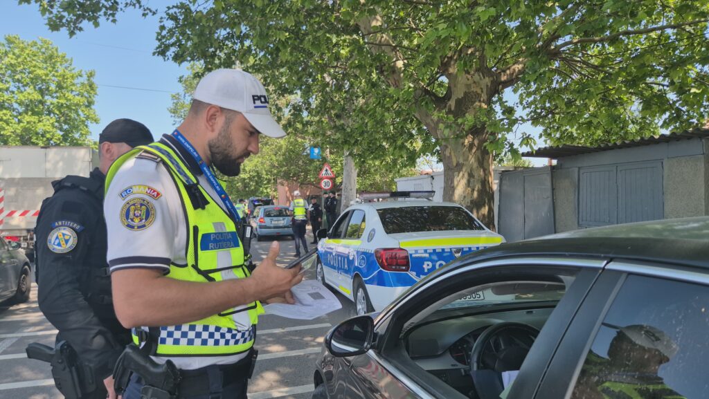 FOTO VIDEO Polițiștii constănțeni sporesc măsurile pe litoral în minivacanța de Rusalii 6 FOTO VIDEO Polițiștii constănțeni sporesc măsurile pe litoral în minivacanța de Rusalii f0487bf2 c64f 4572 be38 f0f60a155dff