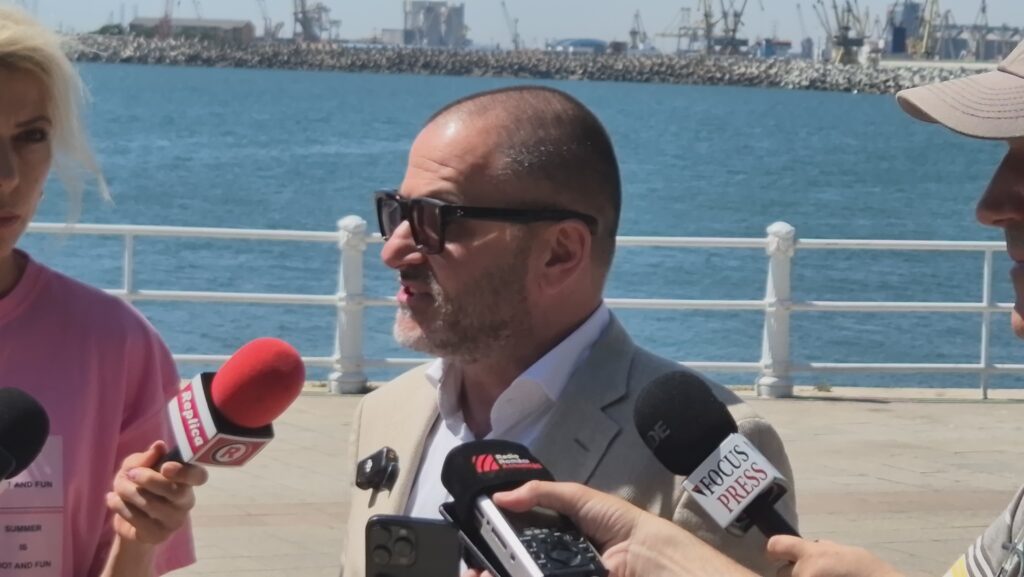 FOTO VIDEO Horia Constantinescu, primele declarații după ce a fost transferat disciplinar la CJPC Ialomița: „Am trezit un stup cu viespi” 2 FOTO VIDEO Horia Constantinescu, primele declarații după ce a fost transferat disciplinar la CJPC Ialomița: „Am trezit un stup cu viespi” fbed659d 363a 4233 96aa f4942b55c09b