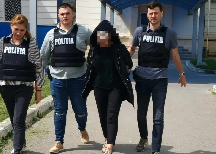 O femeie cu mandat de arestare în Italia a fost găsită în Mangalia/ Ce fapte a săvârșit femeie retinuta politie infractor infractoare prins