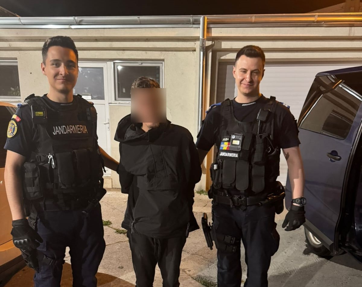 Jandarmii constănțeni au prins un bărbat dat în urmărire pentru tâlhărie foto persoana urmarita