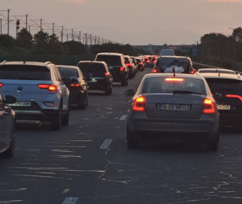 A venit vara! La Constanța, începe sezonul, începe și aglomerația: bară la bară pe Autostrada Soarelui 3 A venit vara! La Constanța, începe sezonul, începe și aglomerația: bară la bară pe Autostrada Soarelui image 1
