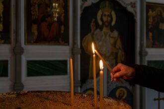Lunea Sfântului Duh, sărbătoare cu cruce roșie în a doua zi de Rusalii. Tradiții și semnificație lunea sfantului duh sarbatoare cu cruce rosie in a doua zi de rusalii traditii si semnificatie 978332