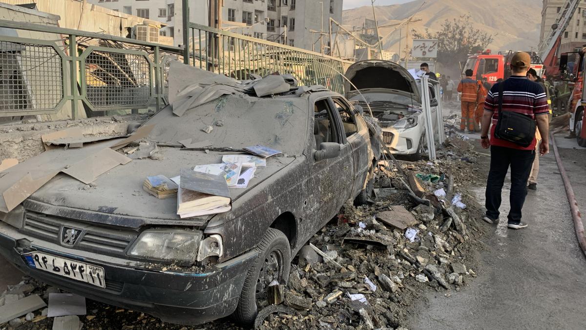MAE avertizează românii care se află în Iran că trebuie să părăsească urgent această ţară mae avertizeaza romanii care se afla in iran ca trebuie sa paraseasca urgent aceasta tara 980356