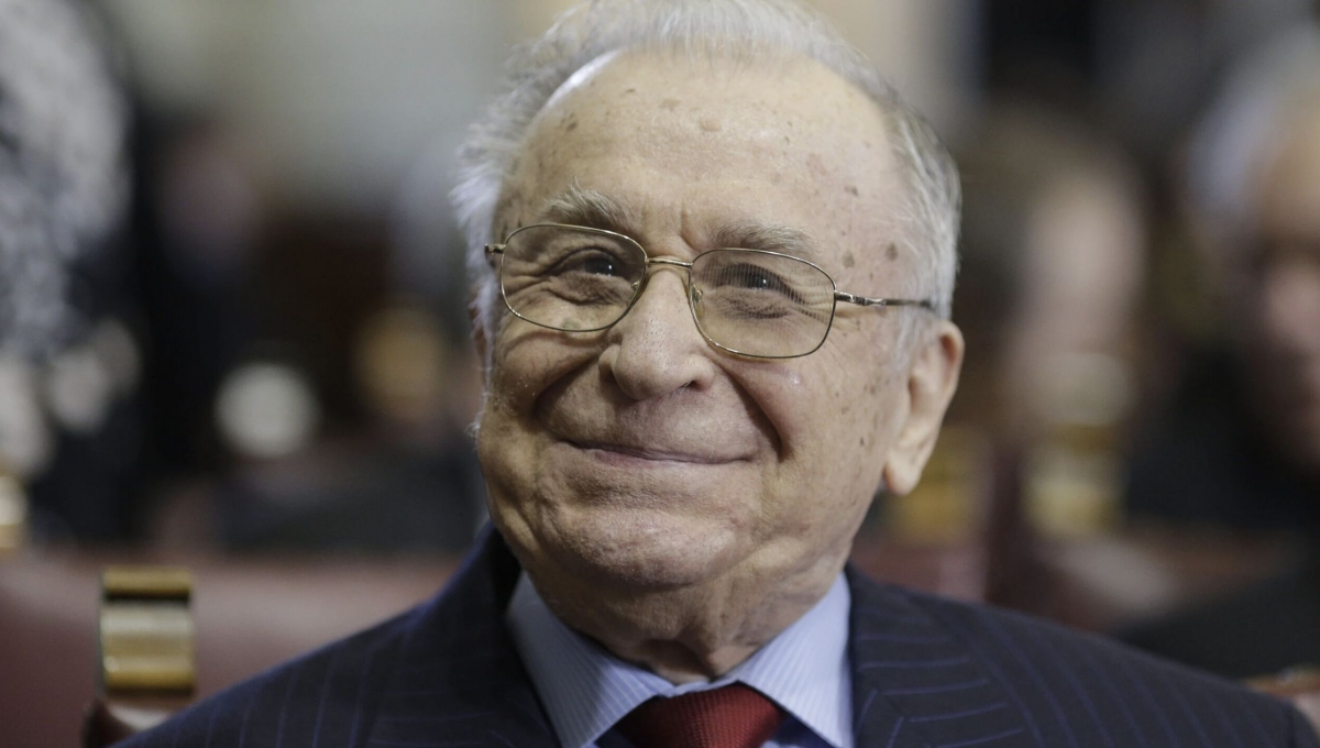 Ion Iliescu, în stare fragilă. Este încă internat la terapie intensivă media 172762266651152400
