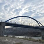 UPDATE Un tânăr de 22 de ani a MURIT după ce a sărit de pe podul de la Murfatlar în timp ce realiza o filmare media 174958165342418800
