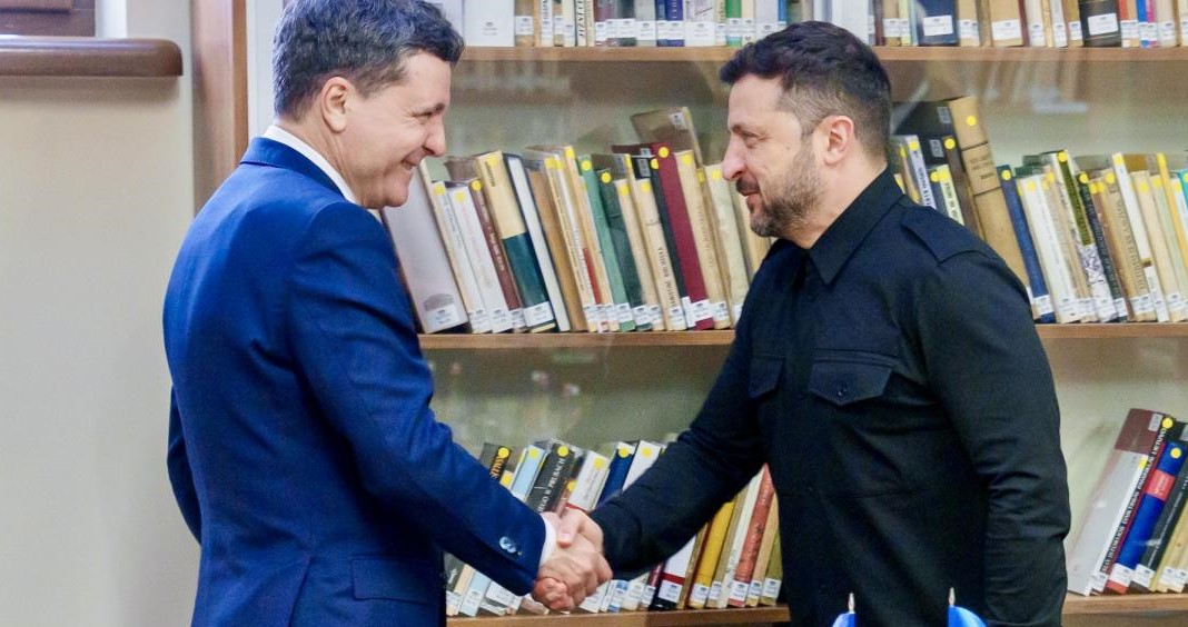 Zelenski îi mulţumește lui Nicuşor Dan „pentru asigurarea că Ucraina poate conta pe sprijinul continuu al României” zelenski ii multumeste lui nicusor dan pentru asigurarea ca ucraina poate conta pe sprijinul continuu al romaniei 977722 1