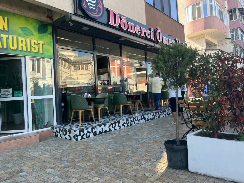 FOTO VIDEO Alertă! Incendiu la restaurantul Donerci Omer Usta, din Năvodari UPDATE 048c4a74 1320 4ad6 ad4c fcd7a49c81a3