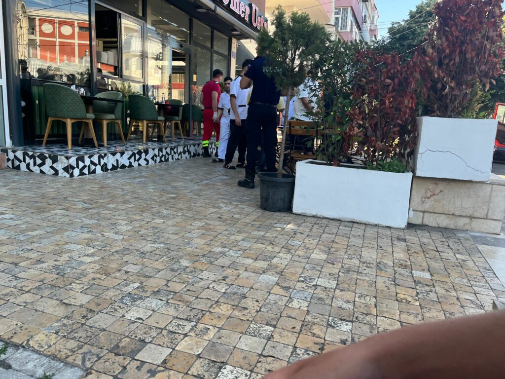 FOTO VIDEO Alertă! Incendiu la restaurantul Donerci Omer Usta, din Năvodari UPDATE 0f4157a8 8f3b 4342 865e 06ddfee8ad67