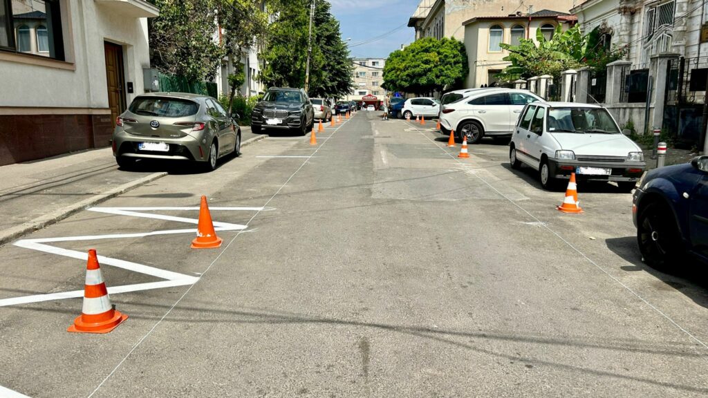 Sens unic și parcări noi pe strada Mihail Kogălniceanu din Constanța 3 Sens unic și parcări noi pe strada Mihail Kogălniceanu din Constanța 1 1 26