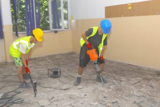 Au început lucrările de execuție pentru modernizarea Școlii Gimnaziale nr. 6 1 1 3