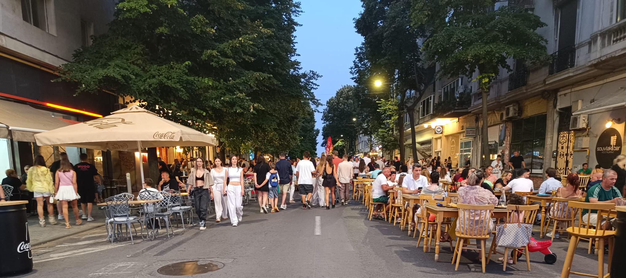 Constanța: Bulevardul Tomis devine pietonal în fiecare weekend din timpul verii 1 29