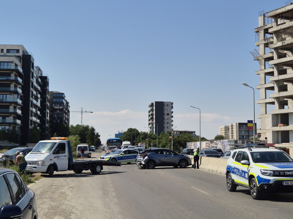 FOTO VIDEO Accident rutier cu PATRU mașini, între Constanța și Ovidiu 10 FOTO VIDEO Accident rutier cu PATRU mașini, între Constanța și Ovidiu 11d98341 2be1 4254 bb4a 1773ec4dbe7f