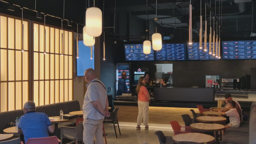 EXCLUSIV FOTO VIDEO/ Control DSVSA în City Park Mall! Mai multe restaurante, ÎNCHISE/ UPDATE 14 EXCLUSIV FOTO VIDEO/ Control DSVSA în City Park Mall! Mai multe restaurante, ÎNCHISE/ UPDATE 209209fb ecf3 439f 87d2 2f259340c36c