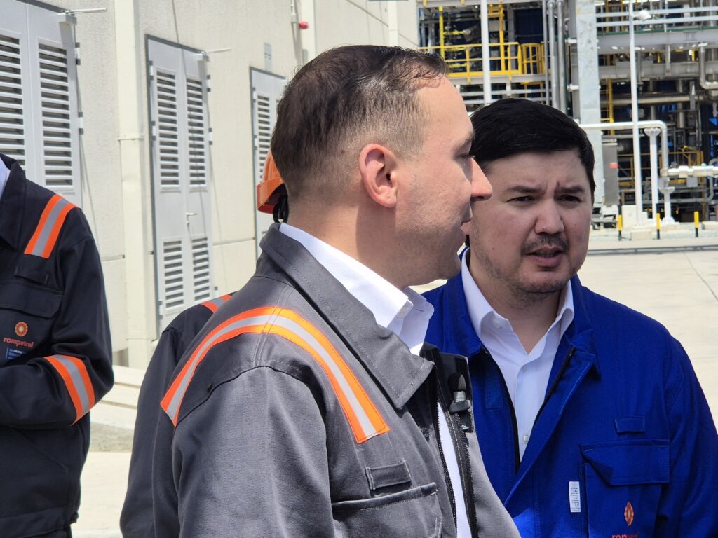 FOTO VIDEO Ministrul Energiei, în vizită la centrala de cogenerare de la rafinăria Petromidia/ „Mă voi muta la un furnizor care are un preț mai bun” LIVE TEXT 219d3c82 3cc4 4239 b0fa b2d0c8a84ffe