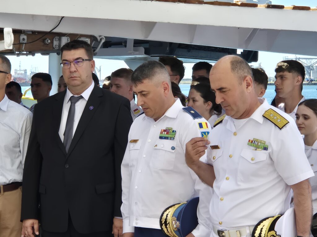 FOTO VIDEO Sentimente puternice pentru studenții Academiei Navale! Nava-școală „Mircea” pleacă în marșul internațional de instrucție 422d20b3 9ea4 4233 8246 60ec0893faf5