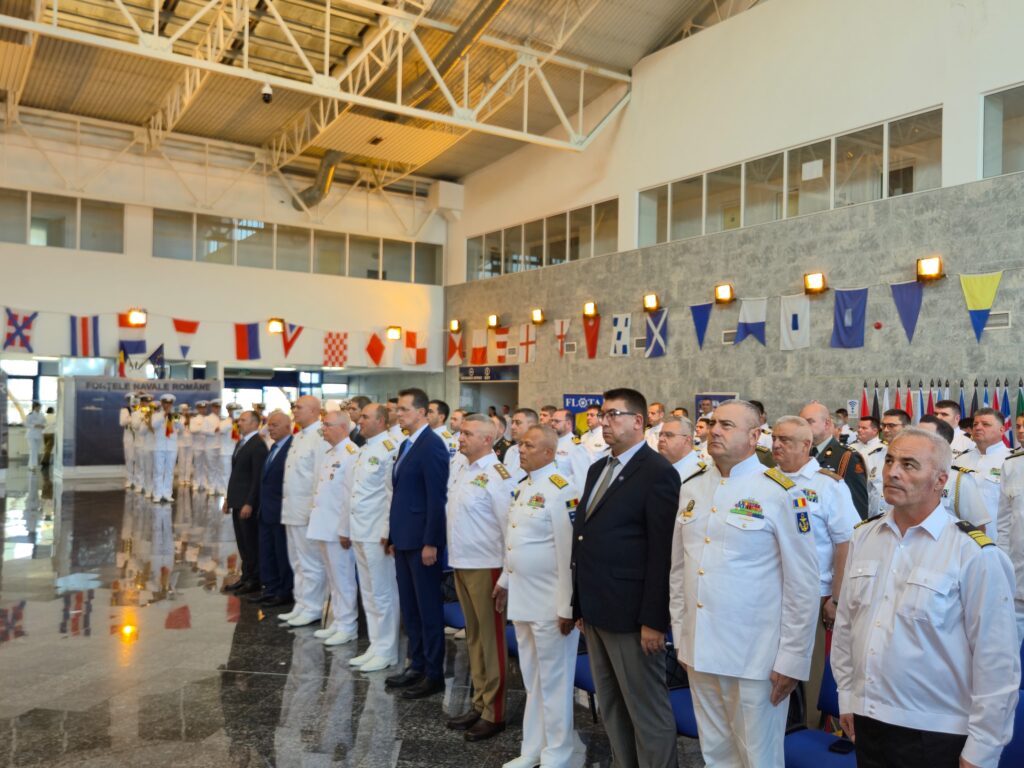 FOTO VIDEO Ministrul Apărării, prezent la preluarea de către România a comenzii Grupului operativ pentru combaterea minelor marine din Marea Neagră 22 FOTO VIDEO Ministrul Apărării, prezent la preluarea de către România a comenzii Grupului operativ pentru combaterea minelor marine din Marea Neagră 53ba80f7 6f25 4e60 a9ee c2f8dcd70d07