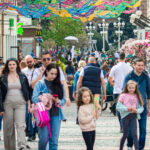 Plafonarea tarifelor la curent a încetat. Persoanele vulnerabile vor primi lunar vouchere de 50 lei. Recomandările ANRE 62552225