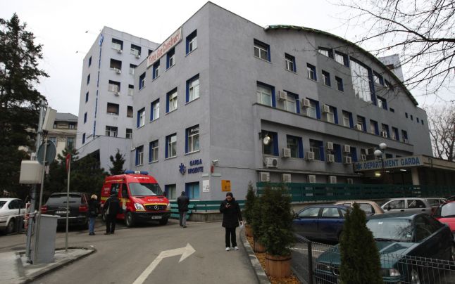 Medic de la Spitalul Floreasca, prins în flagrant în timp ce primea mită de la un pacient pentru o operație