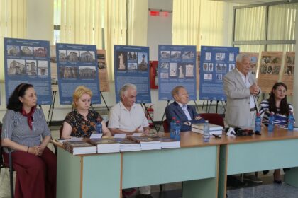 FOTO VIDEO Emil Constantinescu participă la vernisajul dedicat patrimoniului natural și cultural al Dobrogei, la Constanța 6f9db04b 0de2 42ff a93e 07300be9a15a