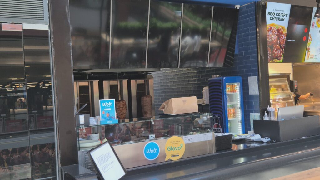 EXCLUSIV FOTO VIDEO/ Control DSVSA în City Park Mall! Mai multe restaurante, ÎNCHISE/ UPDATE 11 EXCLUSIV FOTO VIDEO/ Control DSVSA în City Park Mall! Mai multe restaurante, ÎNCHISE/ UPDATE 799e89e3 c692 4fbf aa12 fcaae34d3105