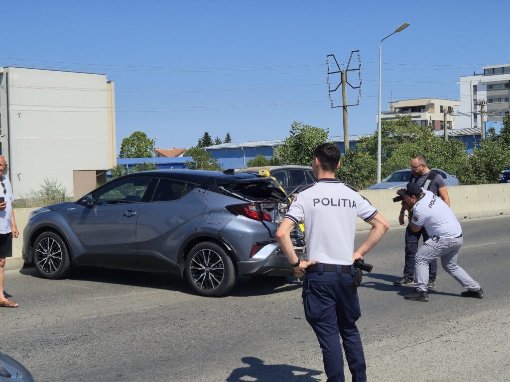 FOTO VIDEO Accident rutier cu PATRU mașini, între Constanța și Ovidiu 5 FOTO VIDEO Accident rutier cu PATRU mașini, între Constanța și Ovidiu 8252b7c3 3651 4bd8 a956 16493cb2b774