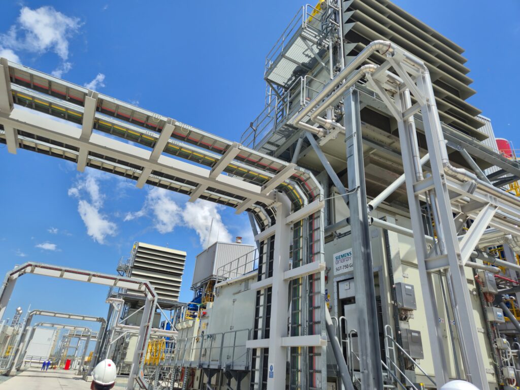 FOTO VIDEO Ministrul Energiei, în vizită la centrala de cogenerare de la rafinăria Petromidia/ „Mă voi muta la un furnizor care are un preț mai bun” LIVE TEXT 82fd2cf3 2911 4993 8b76 aa4efb76ce0f