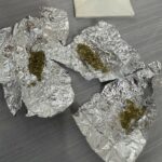 Un bărbat se plimba cu droguri asupra sa, pe strada Dezrobirii/ Jandarmii l-au depistat prompt DM
