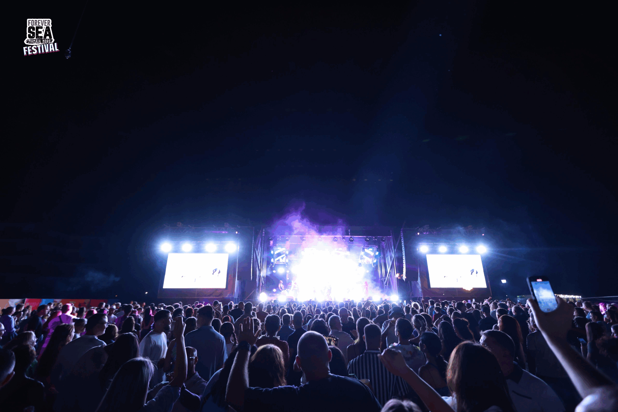 FOTO VIDEO Peste 7.000 de participanți la prima seară a ForeverSea Festival din Mamaia Nord. Muzică, emoție și distracție până în zori FOREVERSEA FESTIVAL DAY 1 2