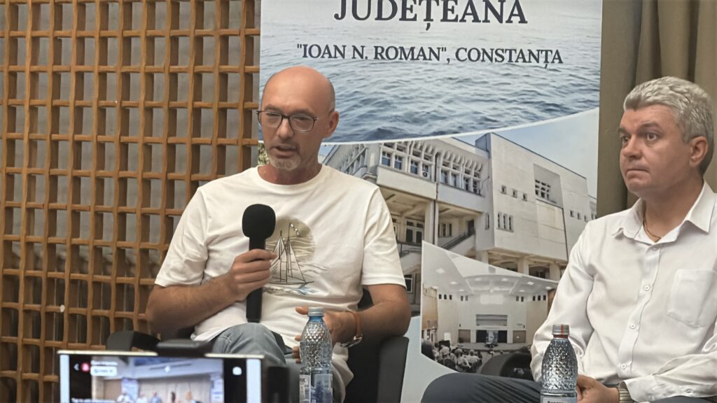 FOTO VIDEO Cristian Cealera lansează o nouă carte despre Constanța veche: „Comunitatea britanică din Kustendjie (1857–1882)” 25 FOTO VIDEO Cristian Cealera lansează o nouă carte despre Constanța veche: „Comunitatea britanică din Kustendjie (1857–1882)” IMG 2645