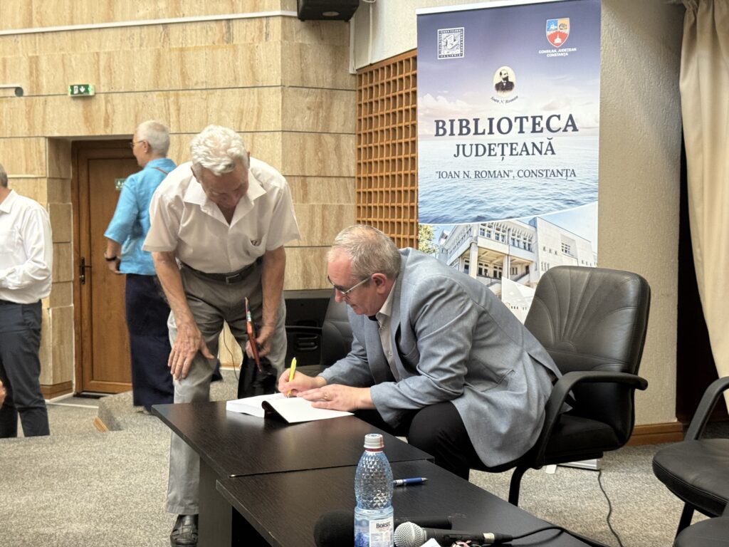 FOTO VIDEO Cristian Cealera lansează o nouă carte despre Constanța veche: „Comunitatea britanică din Kustendjie (1857–1882)” 3 FOTO VIDEO Cristian Cealera lansează o nouă carte despre Constanța veche: „Comunitatea britanică din Kustendjie (1857–1882)” IMG 2787