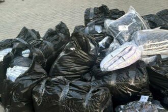 FOTO VIDEO Peste 600 de articole vestimentare și de marochinărie contrafăcute, descoperite de polițiștii de frontieră din Mangalia în două autocare sosite din Turcia Imagine WhatsApp 2025 07 04 la 11.40.48 2b7c697b