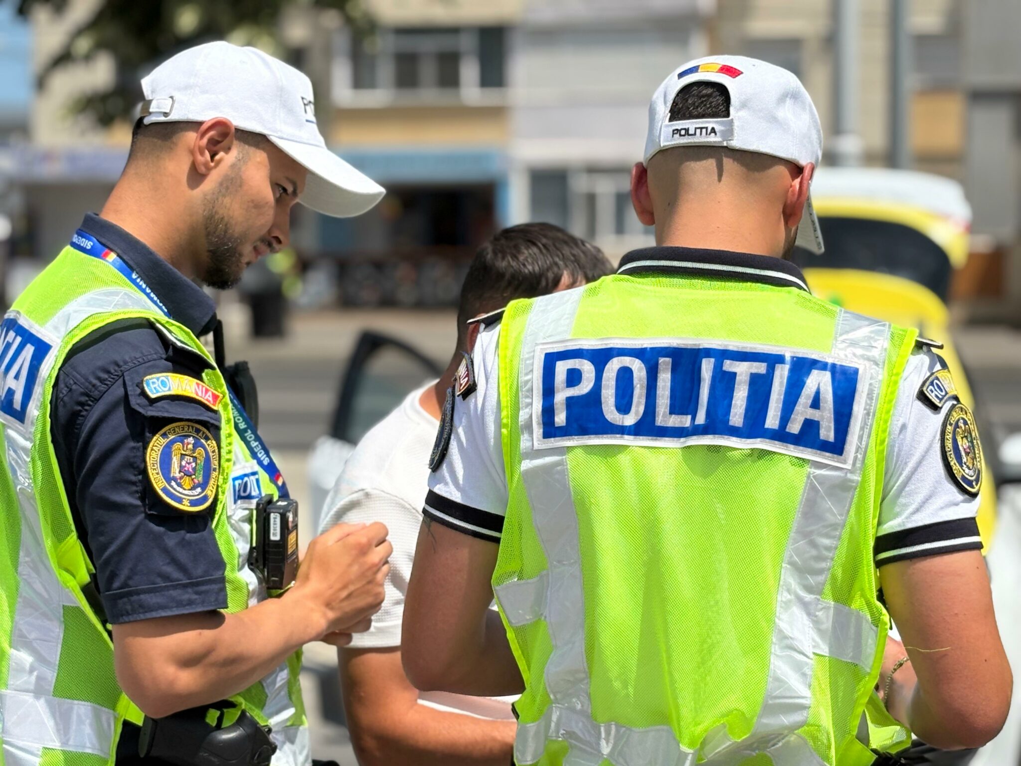 Peste 500 de polițiști constănțeni, la datorie în weekend: sute de sancțiuni, permise reținute și vehicule oprite pentru siguranța cetățenilor Imagine WhatsApp 2025 07 07 la 13.07.37 688010b2