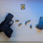 VIDEO Bărbat din Constanța, reținut după ce a fost prins cu armă letală și muniție deținute ilegal Imagine WhatsApp 2025 07 18 la 16.38.10 bc265753