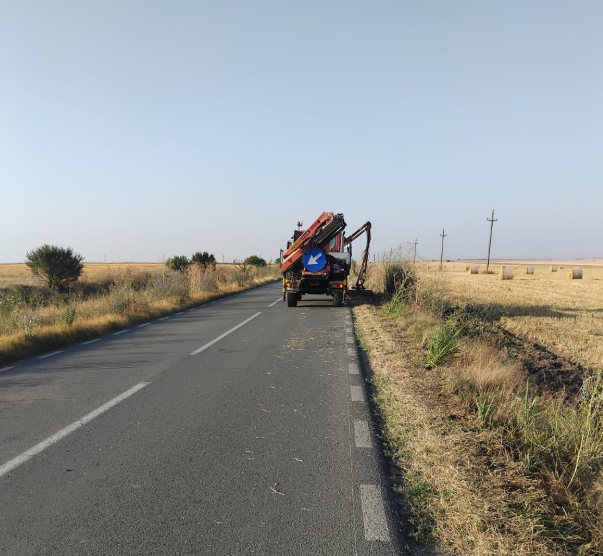 FOTO - DJCT: Lucrări de întreținere pe drumurile județene din zona Ciocârlia Screenshot 2025 07 28 085532