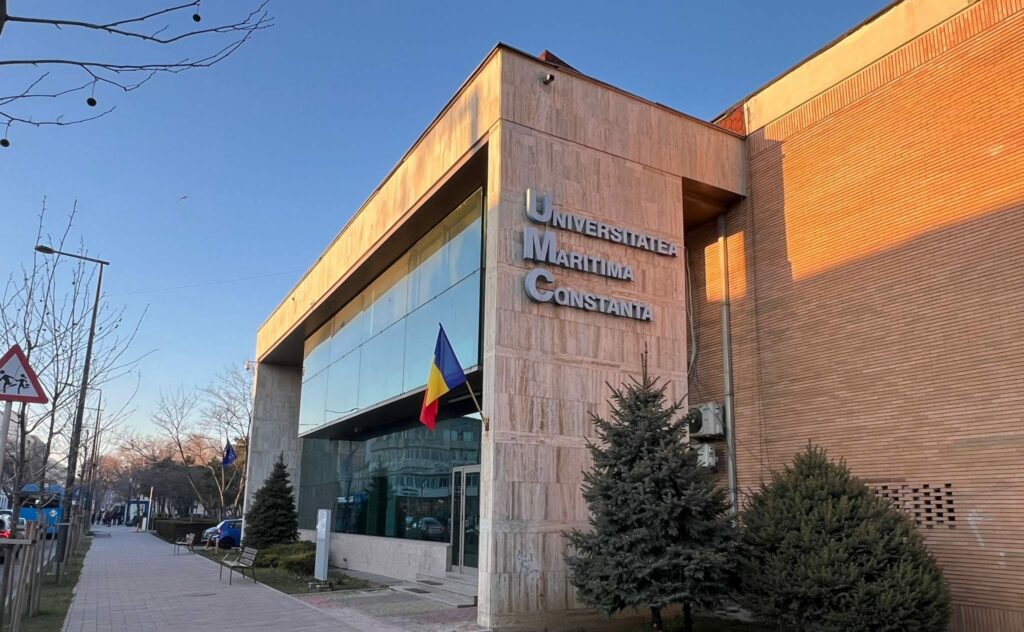 Viața după Bacalaureat în Constanța. Ce opțiuni au tinerii după ce au absolvit liceul 3 Viața după Bacalaureat în Constanța. Ce opțiuni au tinerii după ce au absolvit liceul UMC Universitatea maritima Constanta