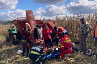 Șocant! Un bărbat se zbate între viață și moarte după ce a fost lovit de fulger în Seimenii Mici, județul Constanța UPDATE WhatsApp Image 2024 10 16 at 15.30.05 e1729082353143 1000x600 1
