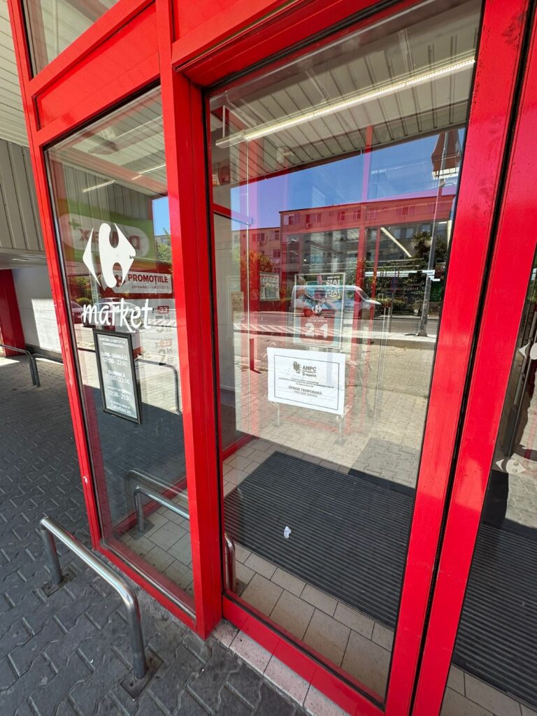 FOTO VIDEO ANPC a închis șase supermarketuri pe litoral: produse expirate, mizerie și practici înșelătoare WhatsApp Image 2025 07 03 at 18.16.14 1