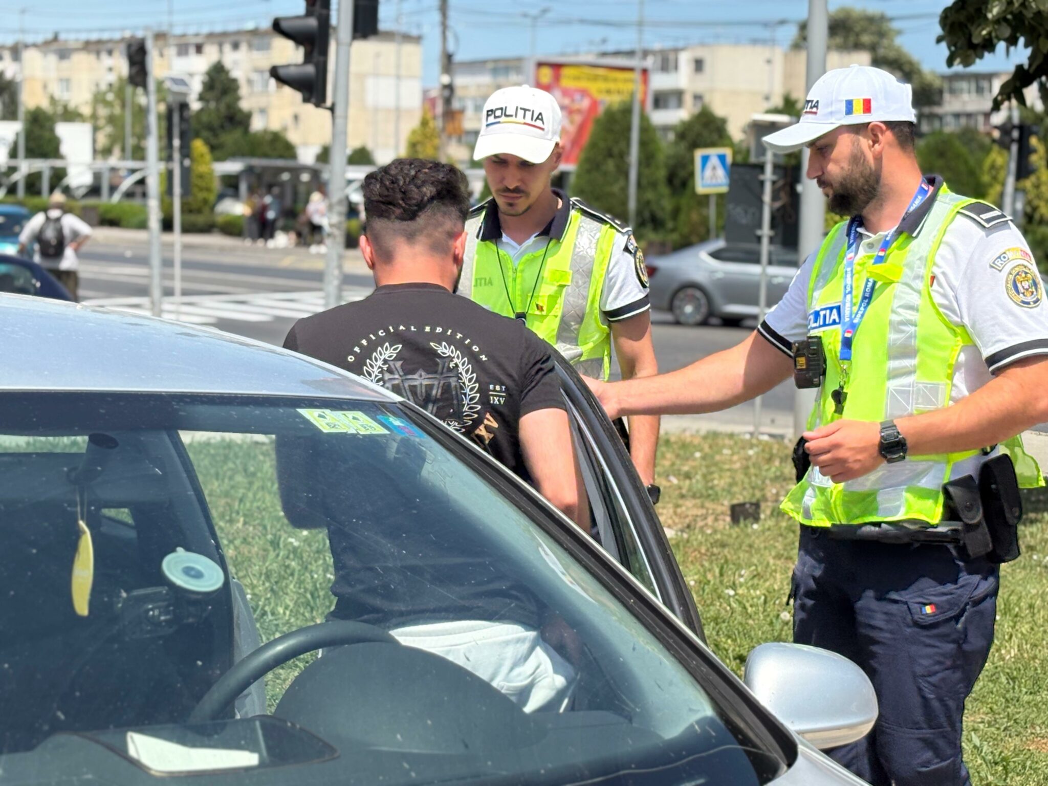 Acțiunea „Blocada” în municipiul Mangalia. A curs cu amenzi! WhatsApp Image 2025 07 05 at 12.31.56