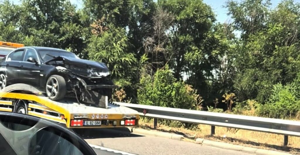 FOTO Accident rutier pe A2: Două mașini implicate, dintre care una s-a răsturnat 2 FOTO Accident rutier pe A2: Două mașini implicate, dintre care una s-a răsturnat WhatsApp Image 2025 07 13 at 14.01.04