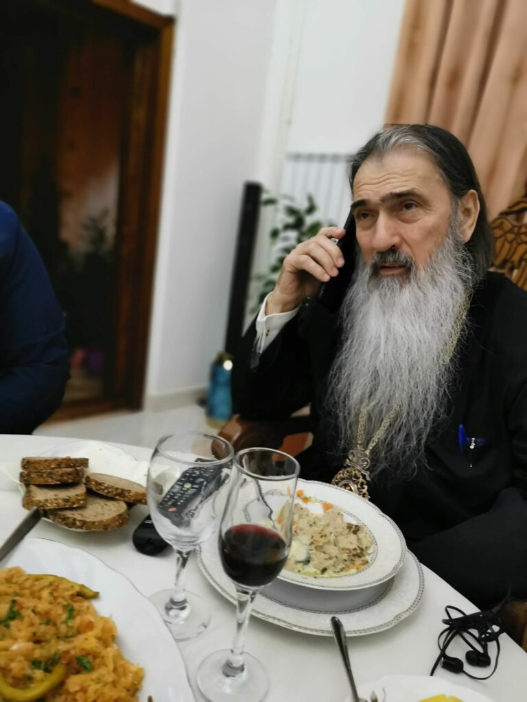 FOTO VIDEO Reședința Arhiepiscopului Teodosie: viața discretă dintr-un monument istoric din Constanța, cu vedere la mare 14 FOTO VIDEO Reședința Arhiepiscopului Teodosie: viața discretă dintr-un monument istoric din Constanța, cu vedere la mare WhatsApp Image 2025 07 14 at 08.15.51 2 2