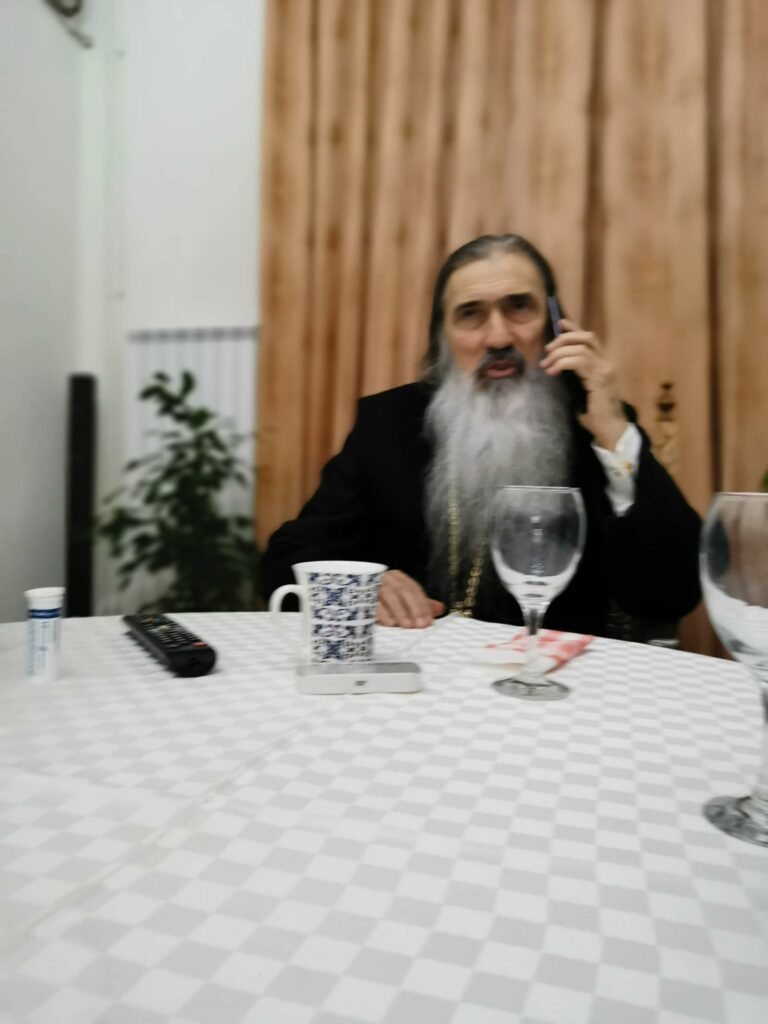 FOTO VIDEO Reședința Arhiepiscopului Teodosie: viața discretă dintr-un monument istoric din Constanța, cu vedere la mare 11 FOTO VIDEO Reședința Arhiepiscopului Teodosie: viața discretă dintr-un monument istoric din Constanța, cu vedere la mare WhatsApp Image 2025 07 14 at 08.15.51 4 2